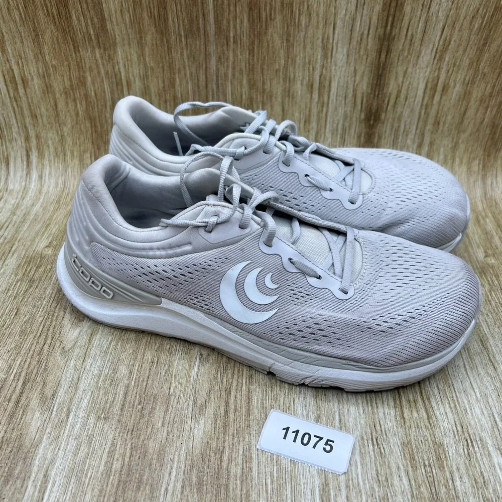 Topo Athletic Ultrafly 4 Running Shoes Women's Size 10.5 Grey Stability ZipFoam